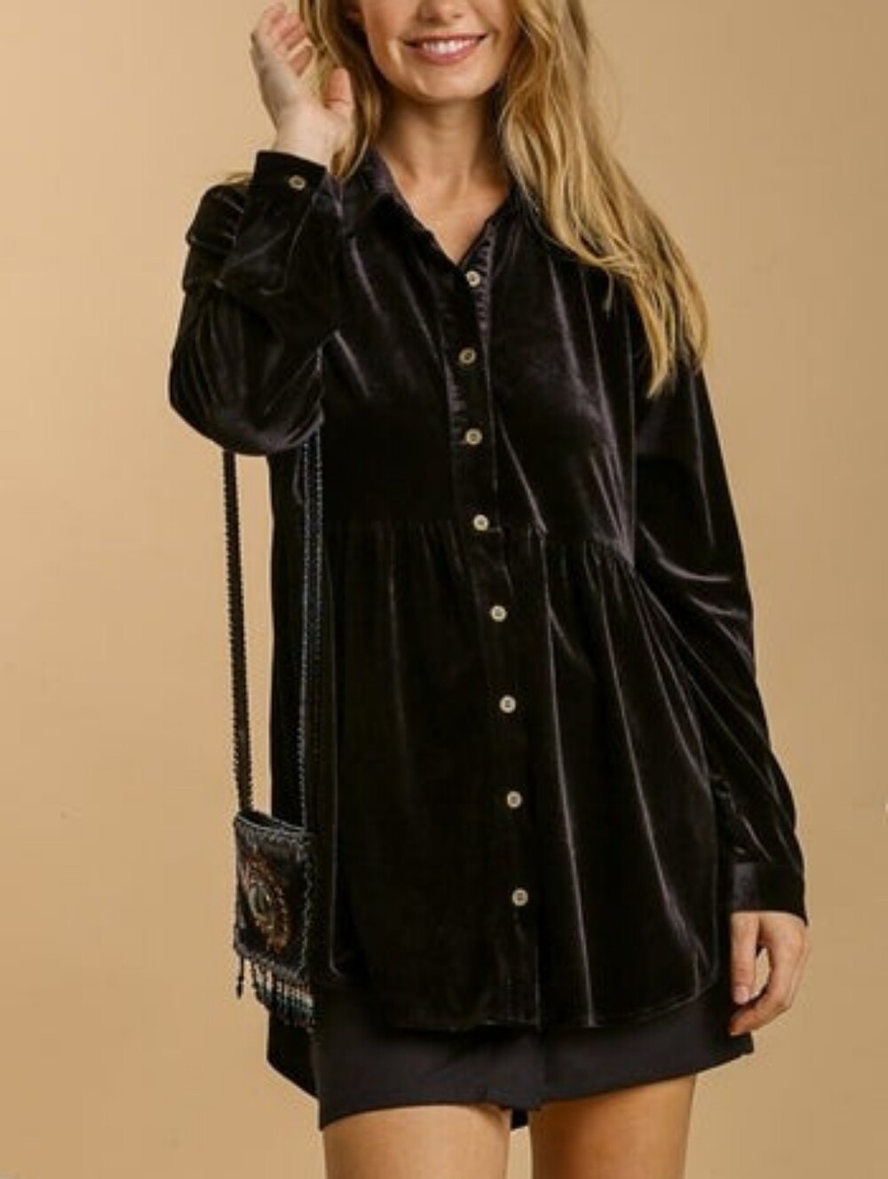 Umgee | Small | Velvet Tunic Top in Black